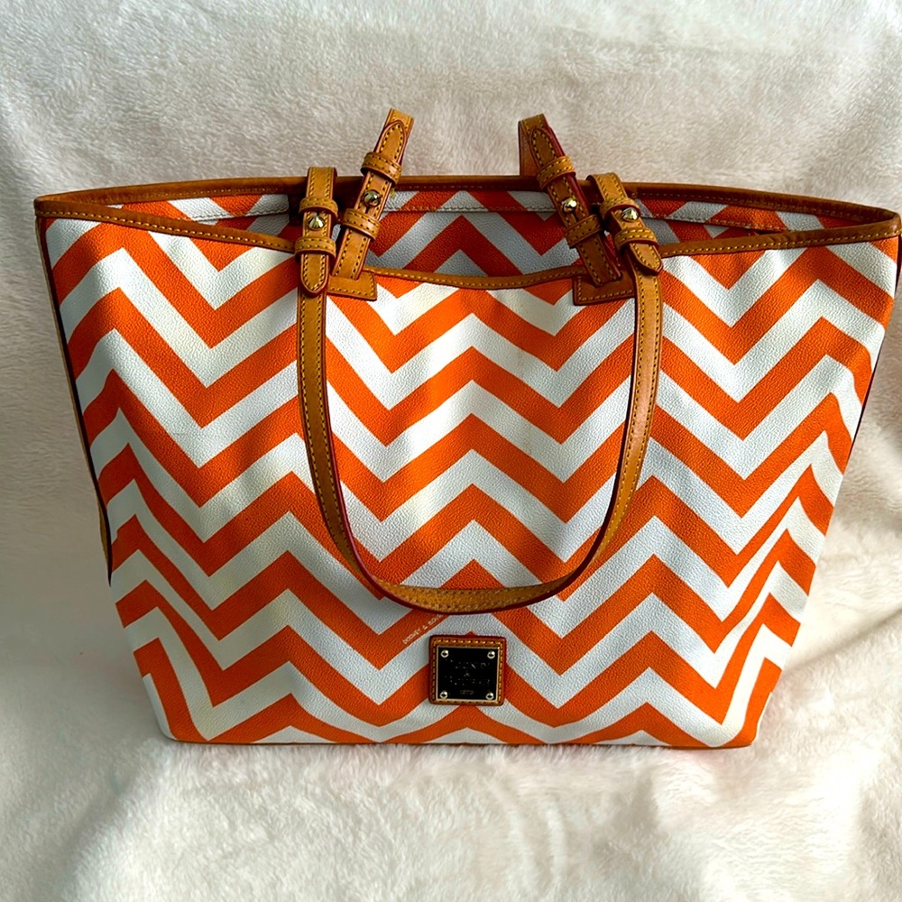 Dooney&Bourke large leather tote